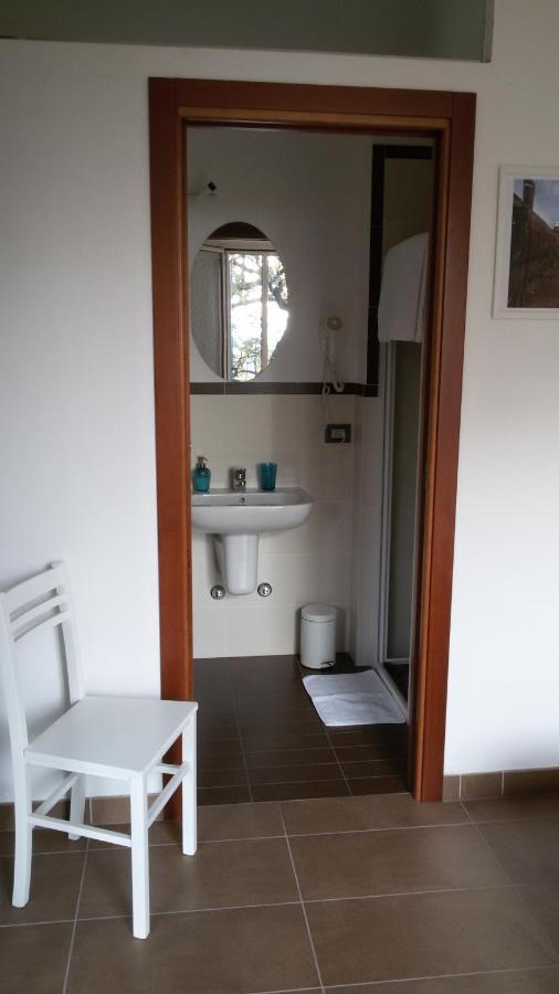 Rinaldi House Bed & Breakfast Torriana Bagian luar foto