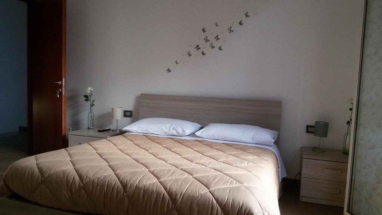 Rinaldi House Bed & Breakfast Torriana Bagian luar foto