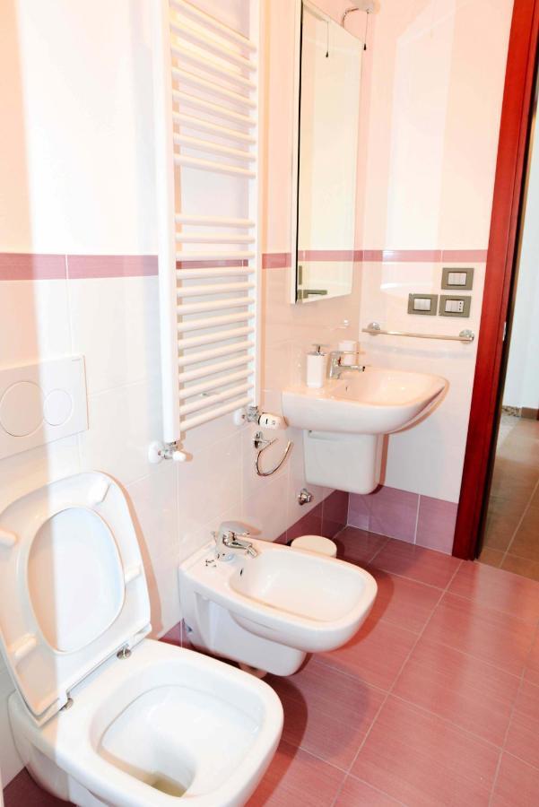 Rinaldi House Bed & Breakfast Torriana Bagian luar foto