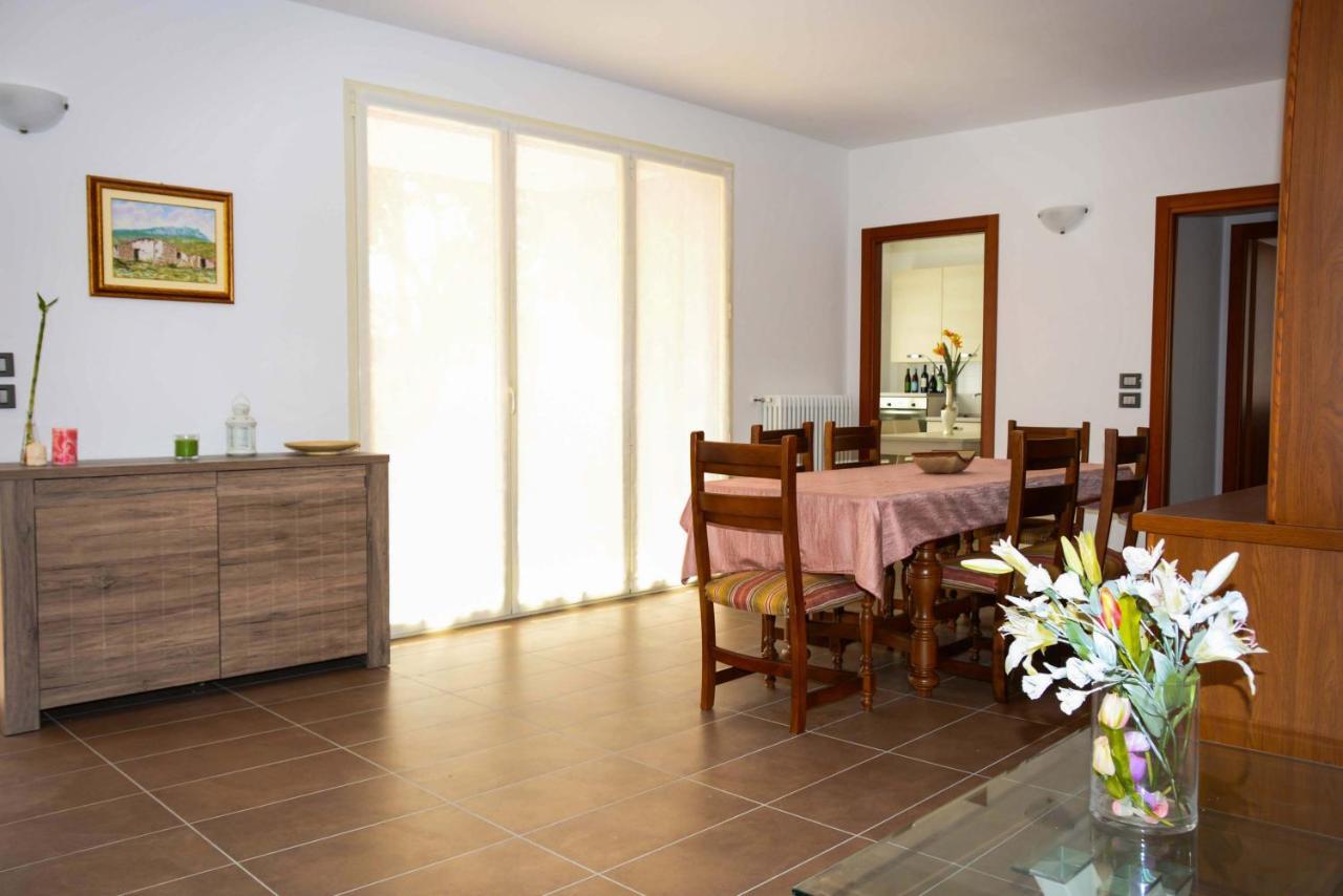 Rinaldi House Bed & Breakfast Torriana Bagian luar foto