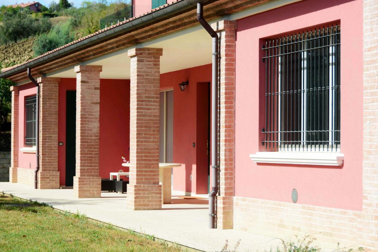 Rinaldi House Bed & Breakfast Torriana Bagian luar foto